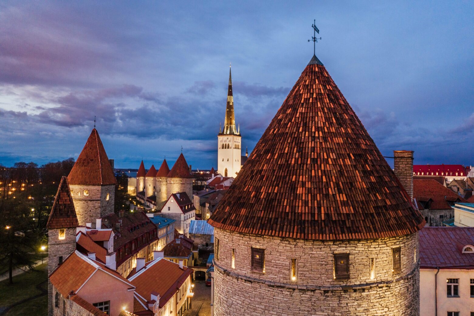 Tallinn-Old-Town-tour-package