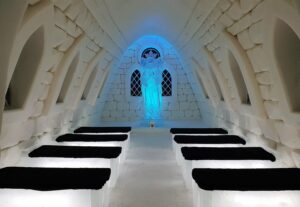 Rovaniemi-Ice-Hotel-tour