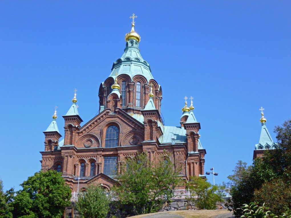 uspensky-cathedral-helsinki-tour