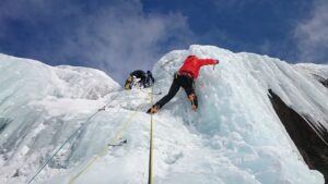 Ice-climbing-Lapland