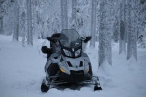 Snowmobile-tour-levi