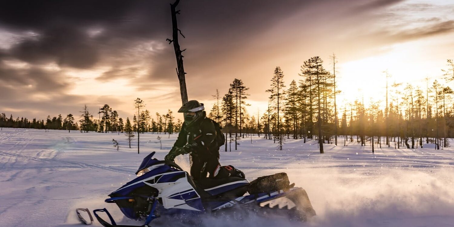 snowmobile-safari-lapland snowmobile-safari-lapland